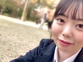 高嶺の花の激カワ美少女は透明感抜群なのに激エロで悶絶しまくり