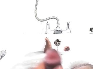 Bath Wank And Cum Shot