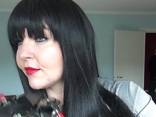 Dark Haired Bbw Luvs While Sucking A Dick - Samantha Smooch